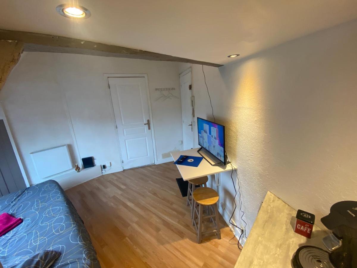 Appartement Le nid sous les toits à Troyes Extérieur photo